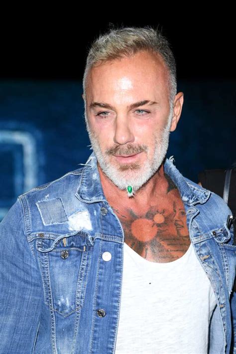 gianluca vacchi age difference.